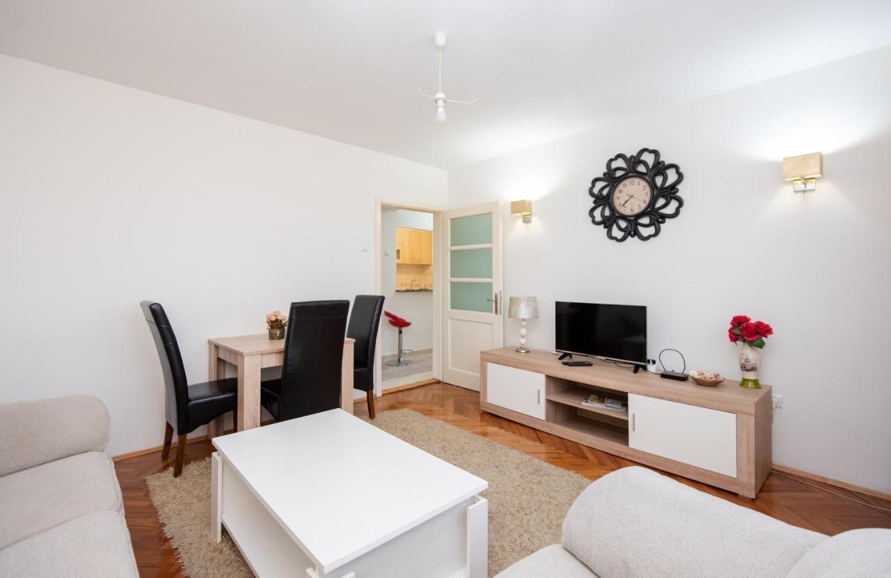 Villa Lubina Apartments SJJ Esterno foto
