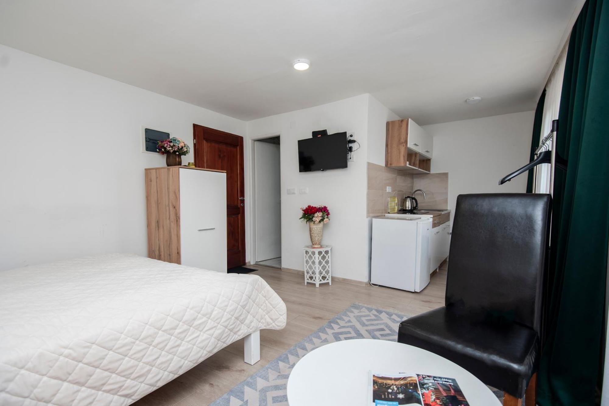 Villa Lubina Apartments SJJ Esterno foto